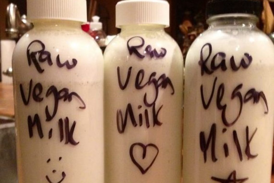 Γιατί να αποφεύγουμε το γάλα και πώς να το αντικαταστήσουμε υγιεινά!