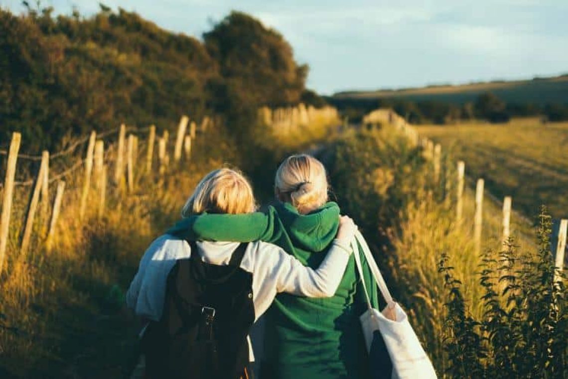 Θα μπορούσαν τα ταξίδια με φίλους να βελτιώσουν την υγεία μας;