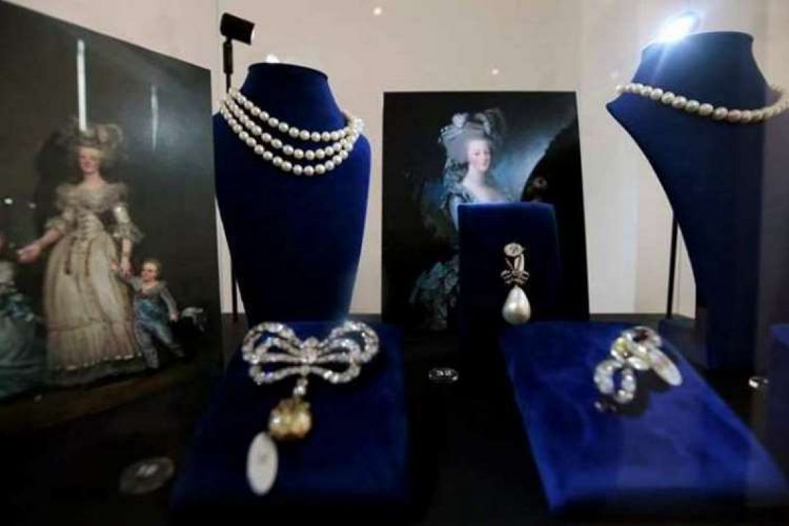 Στο…σφυρί τα κοσμήματα της Μαρίας Αντουανέτας!